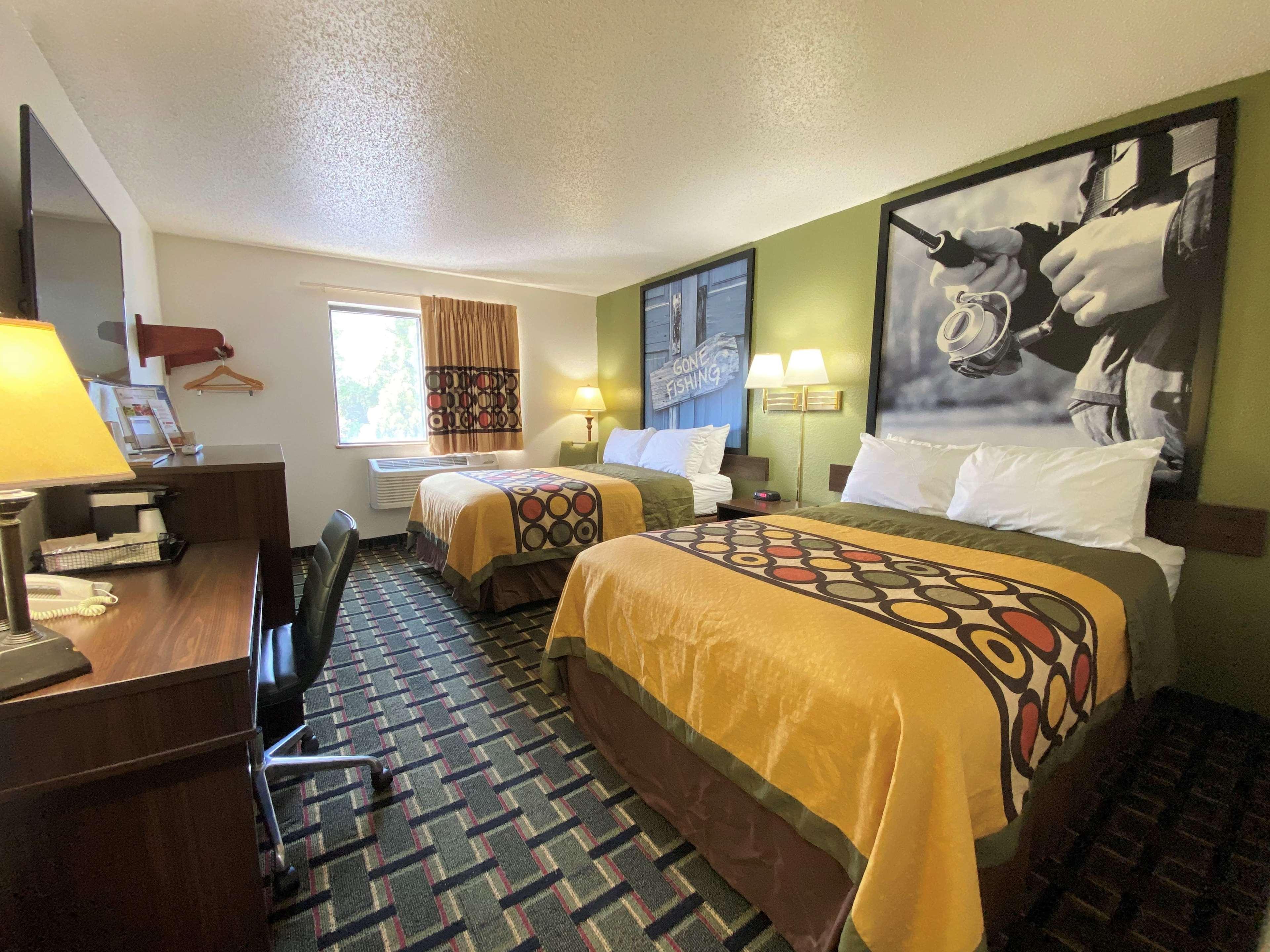 Super 8 By Wyndham Newport News/Jefferson Ave. Hotel Exterior foto