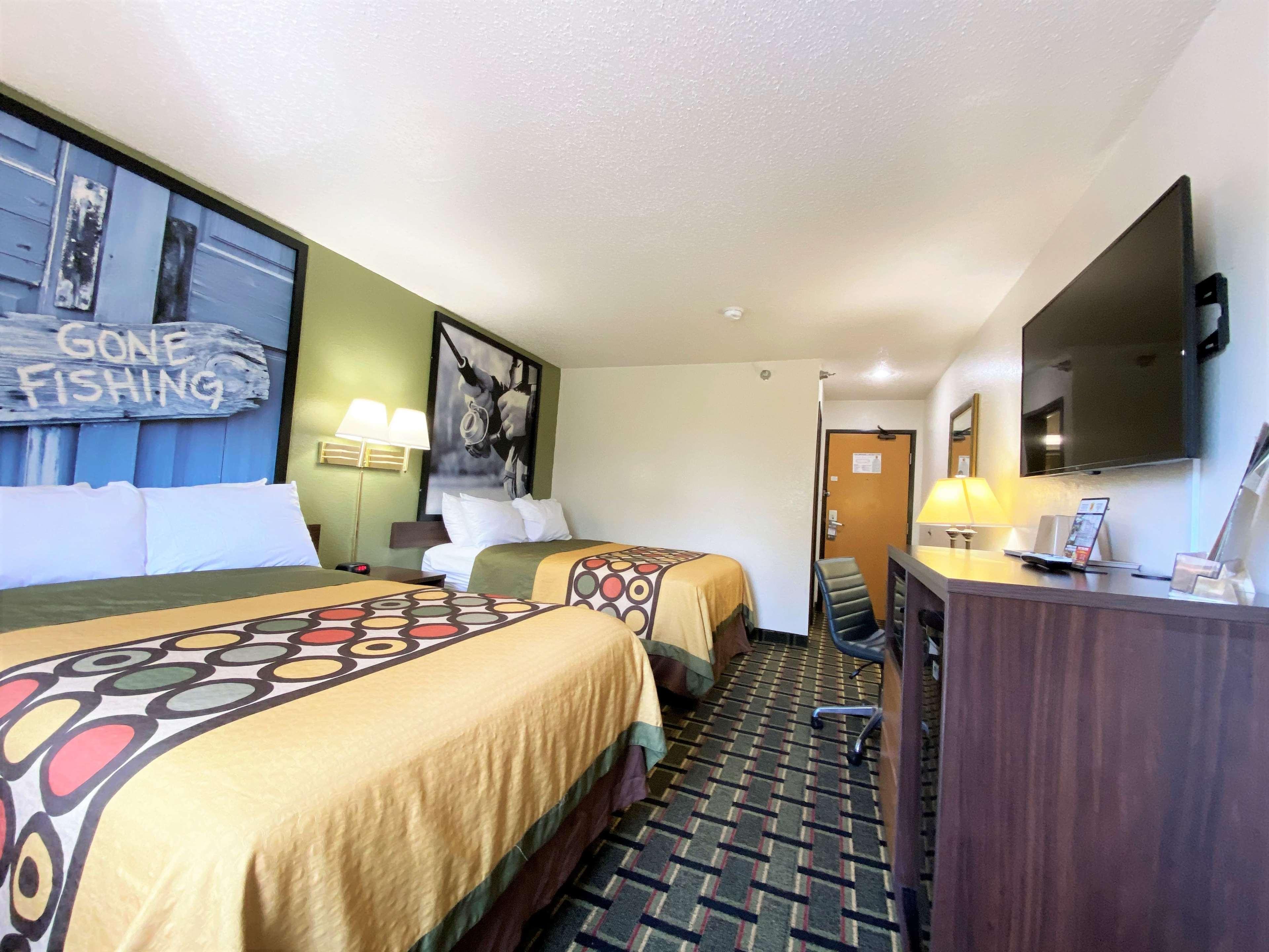 Super 8 By Wyndham Newport News/Jefferson Ave. Hotel Exterior foto